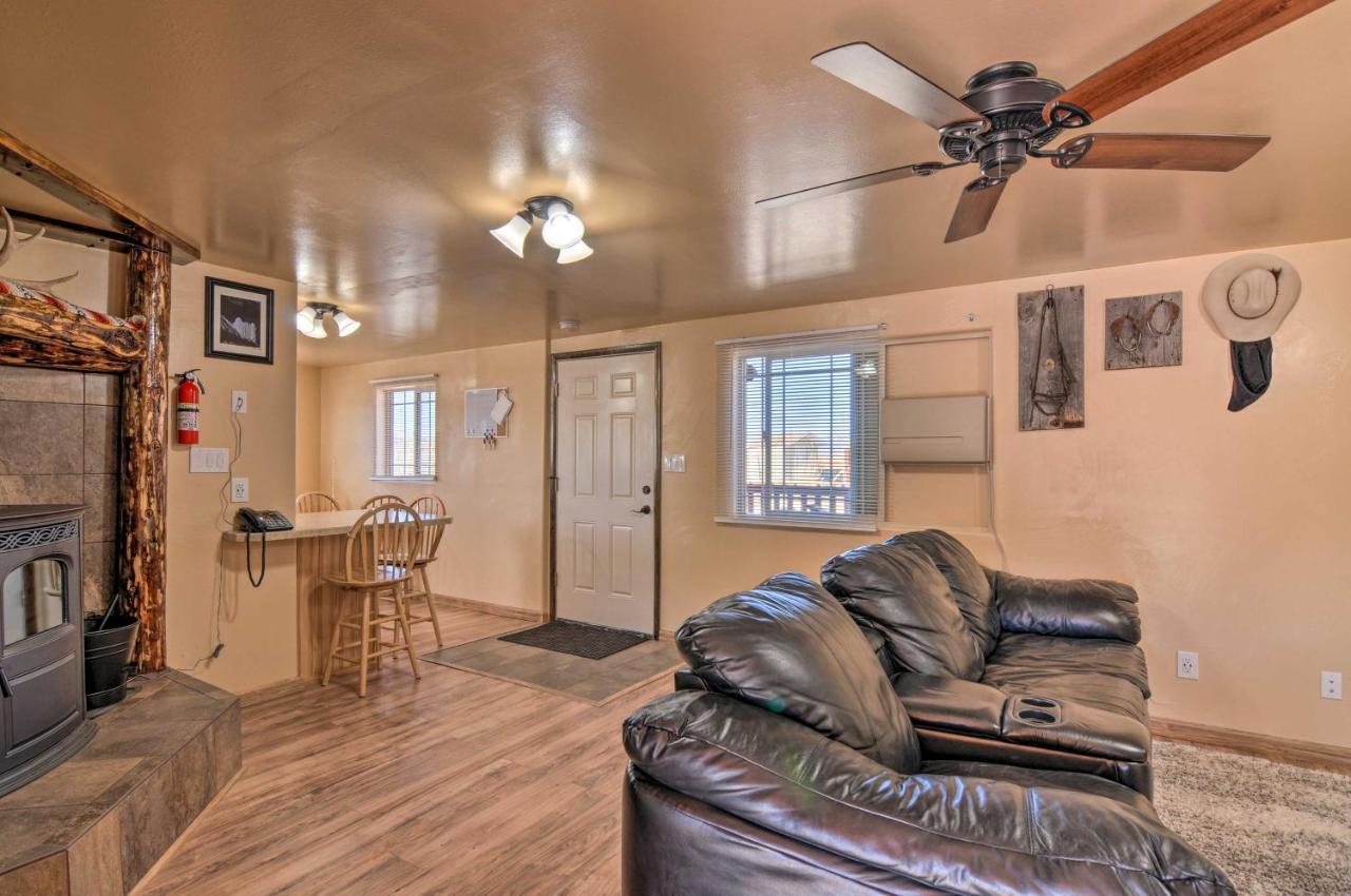 Henrieville Cozy Home With Canyon Views 2 Mi To Grand Staircase מראה חיצוני תמונה