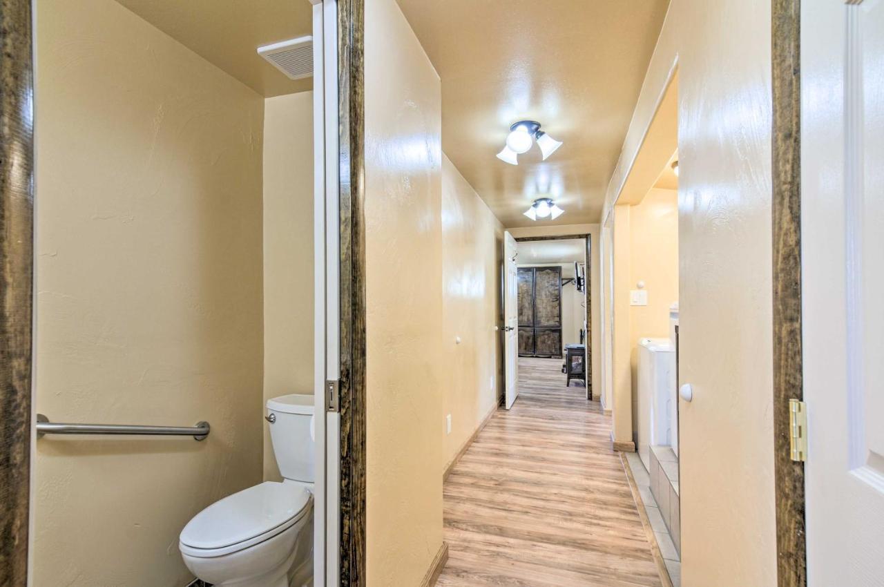 Henrieville Cozy Home With Canyon Views 2 Mi To Grand Staircase מראה חיצוני תמונה